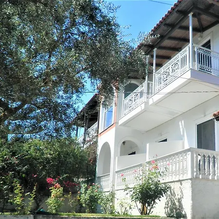 Apartamento Aktipis