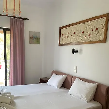 Aktipis Studios Apartment